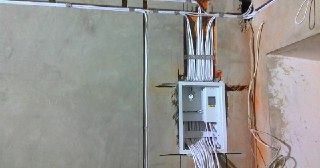 Электропроводка в доме + монтаж Осинники цена от 156 руб. м.п.